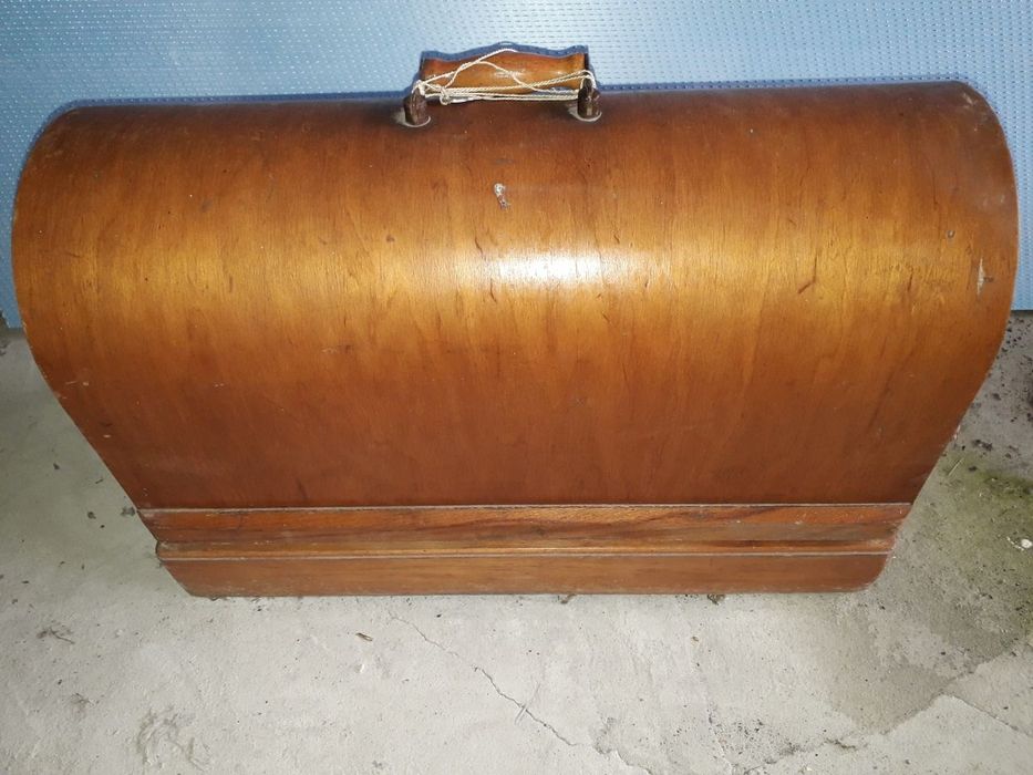 Швейна машинка з фульгаром