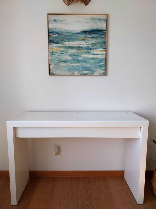 Mesa/ Toucador ikea OPORTUNIDADE