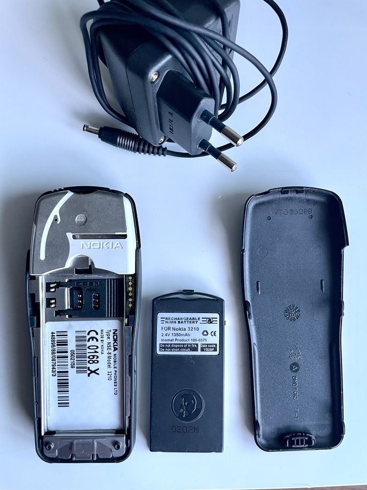 Nokia 3210 kolekcjonerska bardzo ladny stan