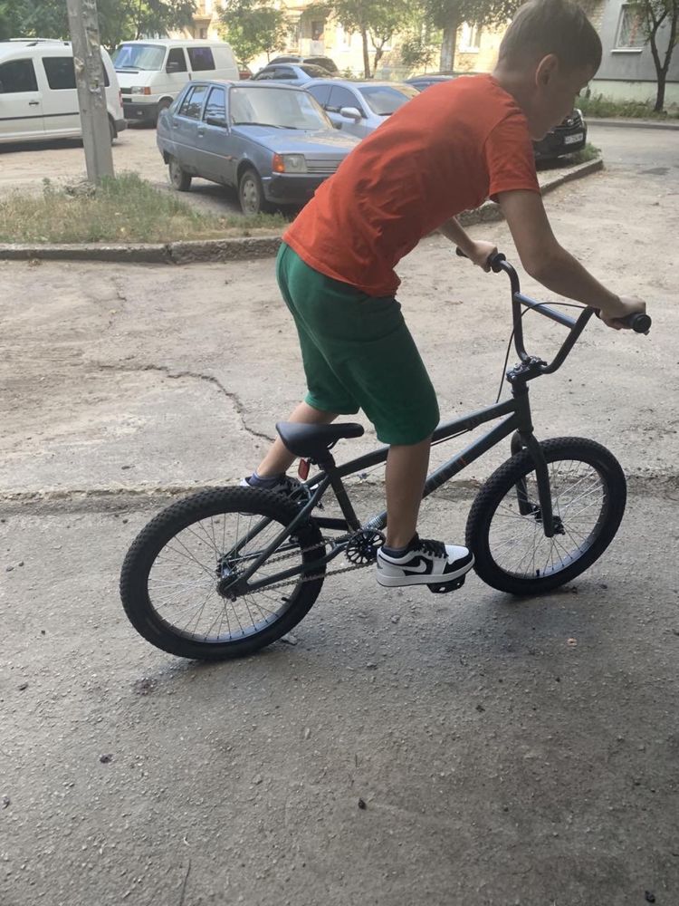 Продам велосипед BMX трюковый