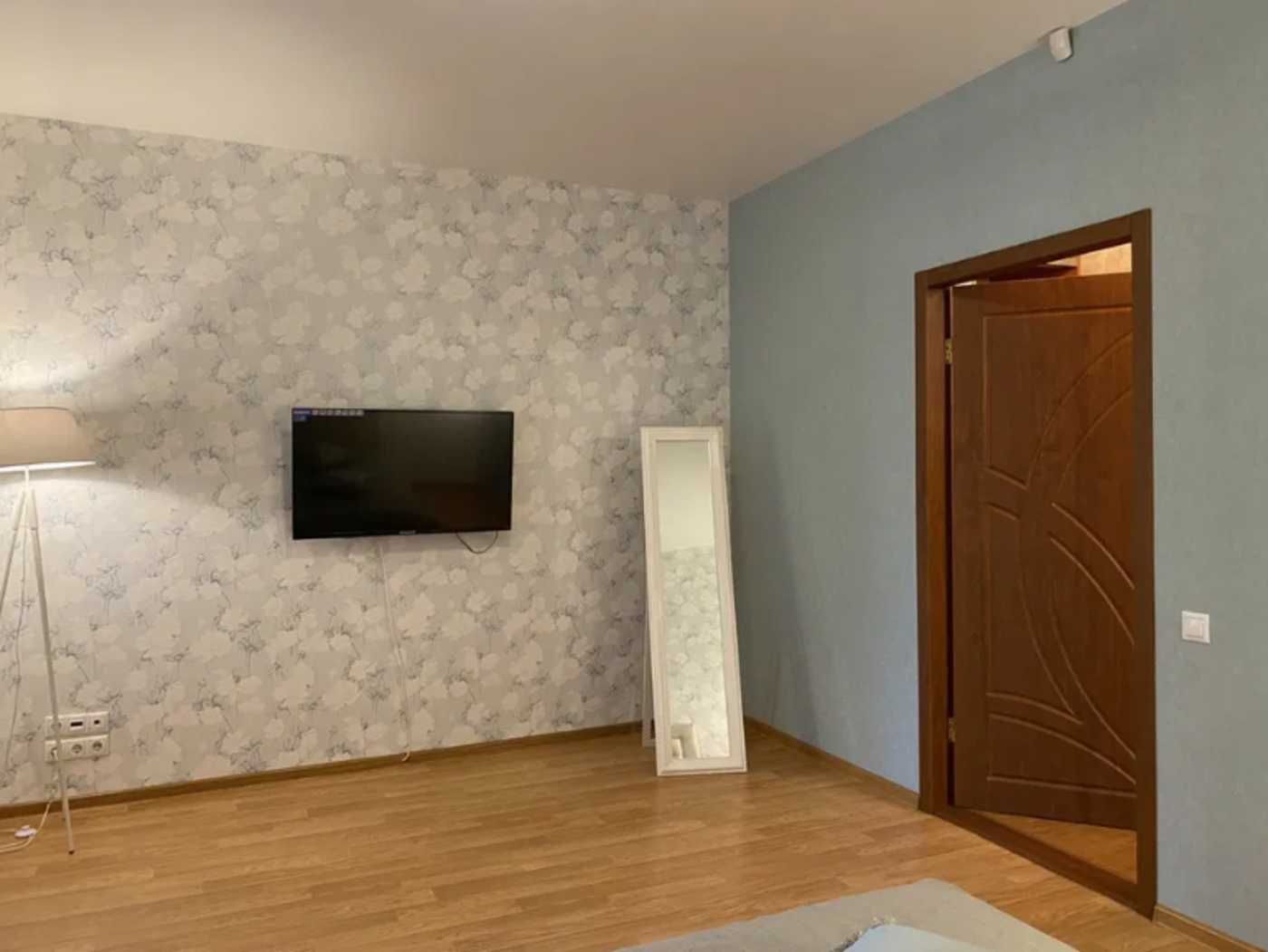 Центр. м.Университет. Продам 2х комнатную квартиру с ремонтом. Торг.АN