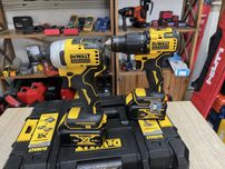 Dewalt DCD709 + DCF809 / набір безщіткових шуруповертів Девольт