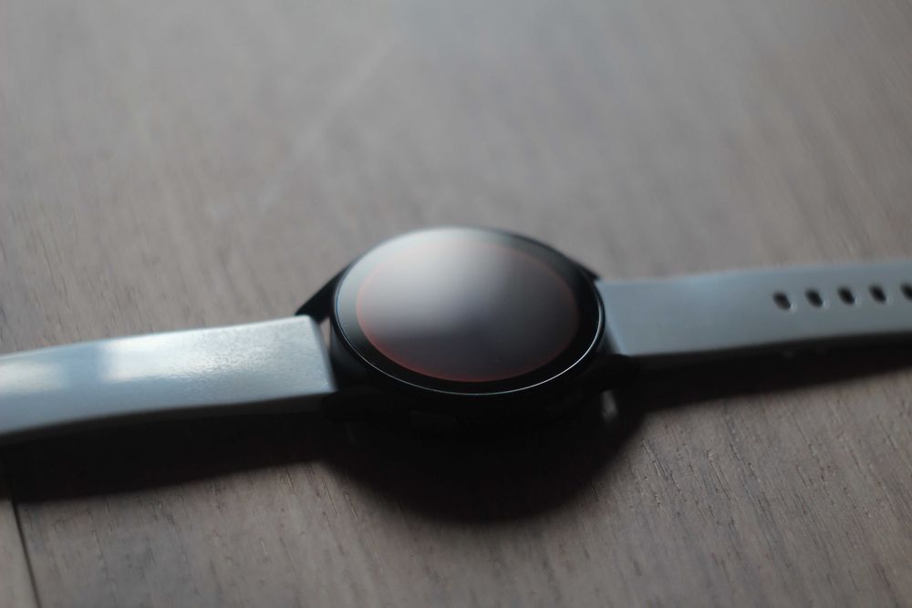 В класному стані samsung galaxy watch 4 44mm LtE