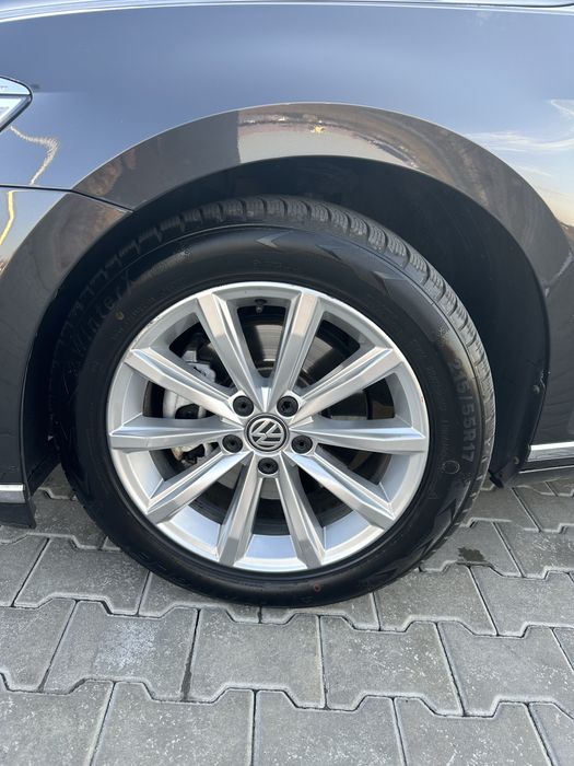 Volkswagen Passat 2019 B8 • 1.6TDI DSG 7 (120 к.с.) • Highline