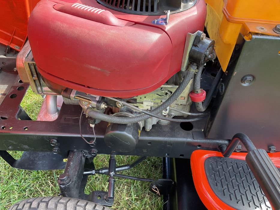 Traktorek kosiarka Husqvarna briggs intek
