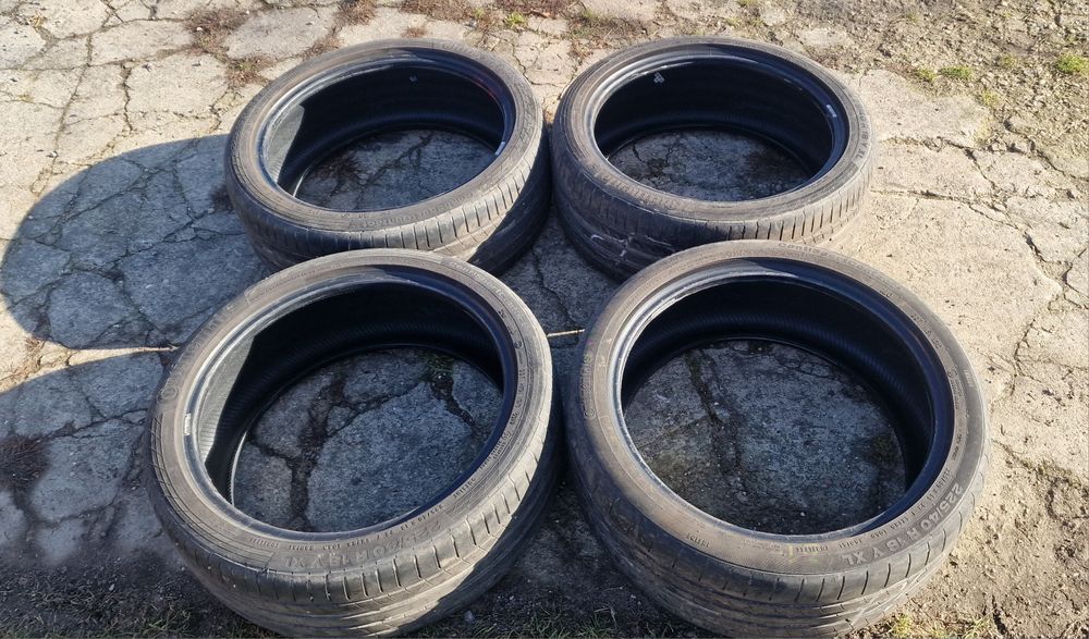 Komplet opon letnich Continental 225/40R18