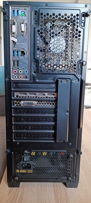 i5 8400, GTX 1070 Ti, 16GB RAM, SSD 1TB, HDD 1TB, Windows 10