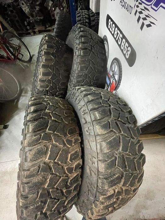 4 - PNEUS DISCOVER COOPER STT PRO 37X12.50 17 COM 95% DE PISO