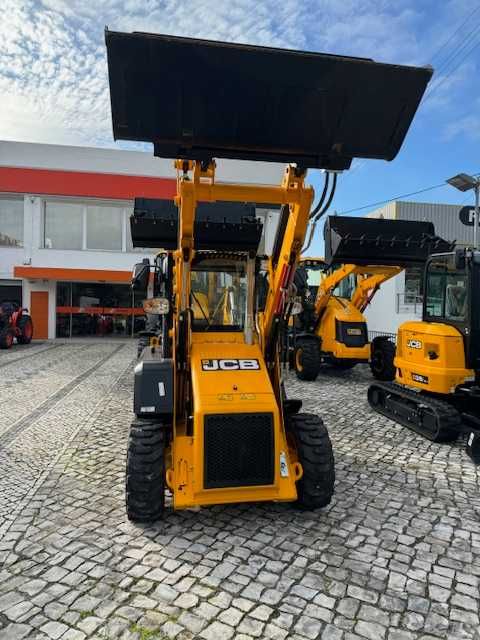 MINI RETROESCAVADORA JCB 1CX