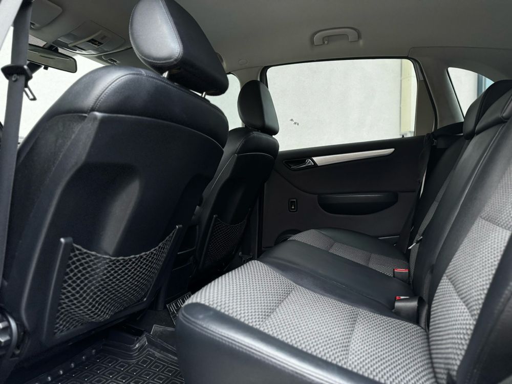 Продам Mercedes B-класса 2010 г. 1.7 Автомат 7 передач