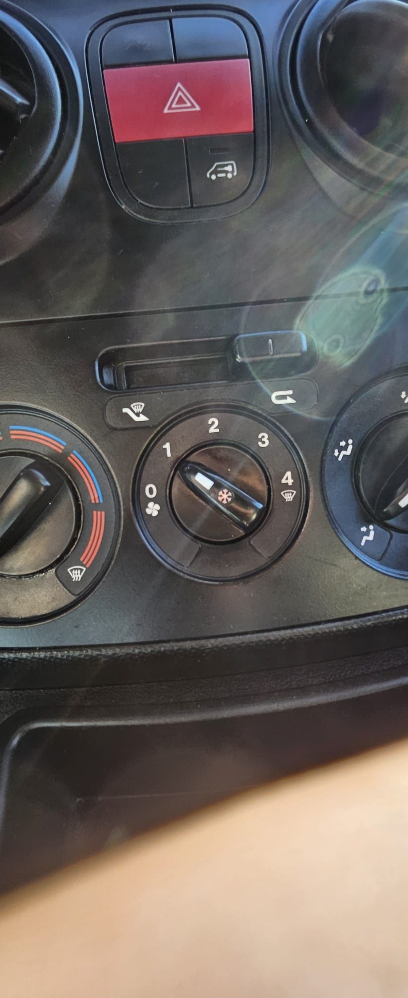 Fiat Fiorino 2015 com ar condicionado