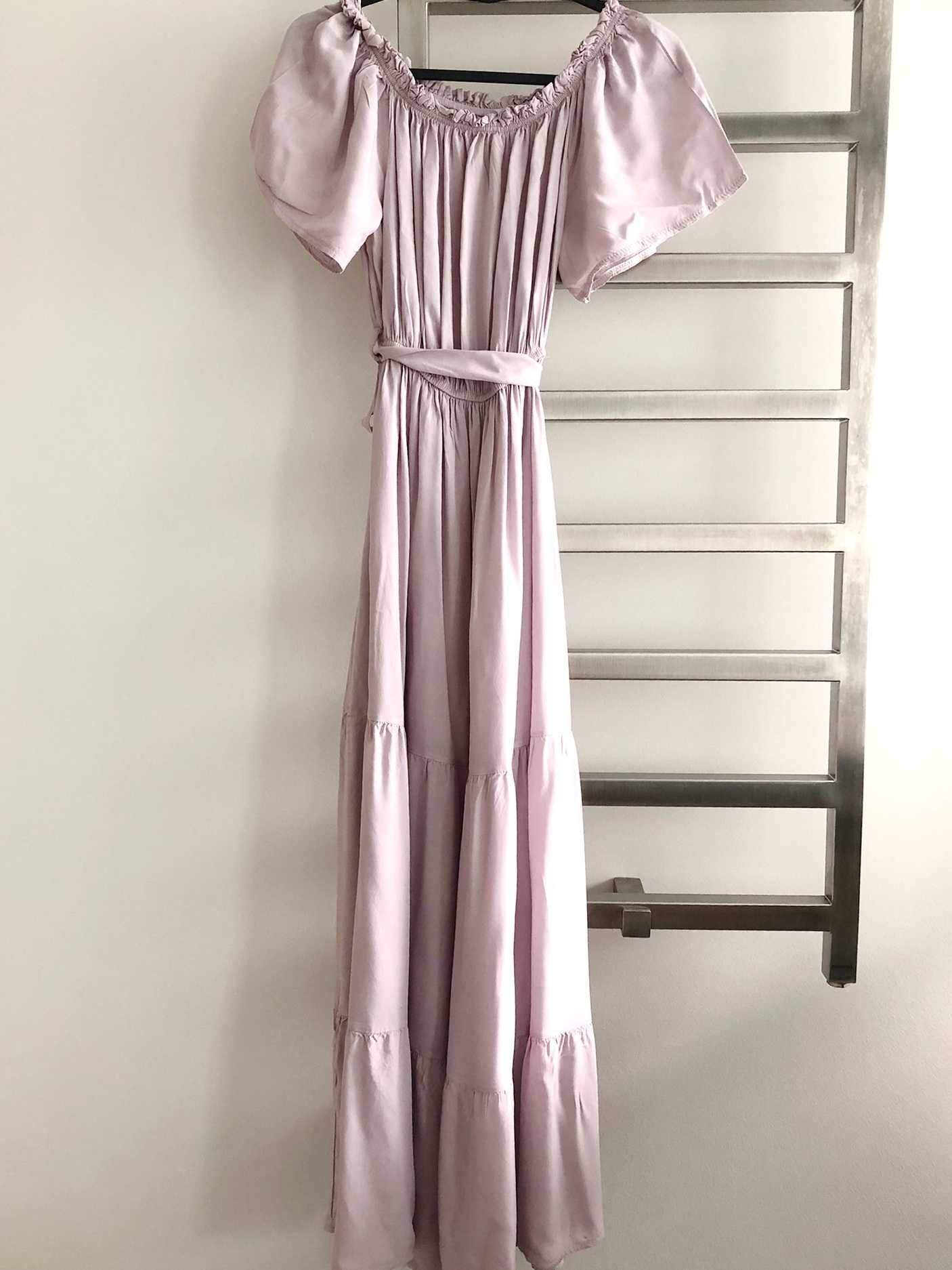 Vestido comprido com cinto