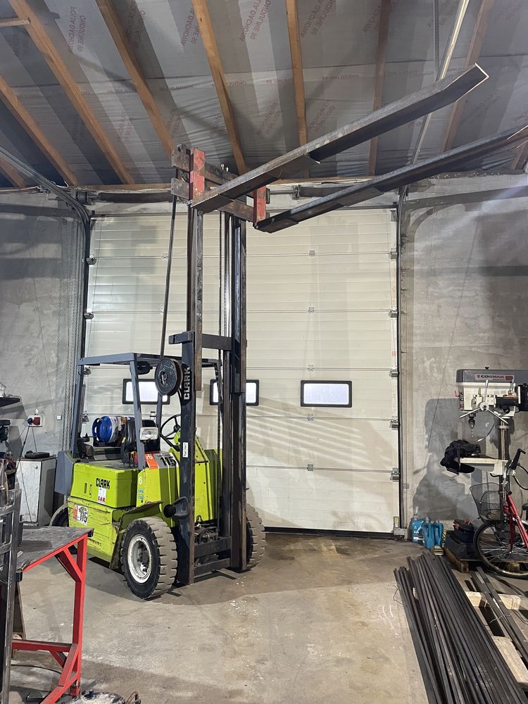 Wózek widłowy Clark  1.5t.  Wys 3.3 m