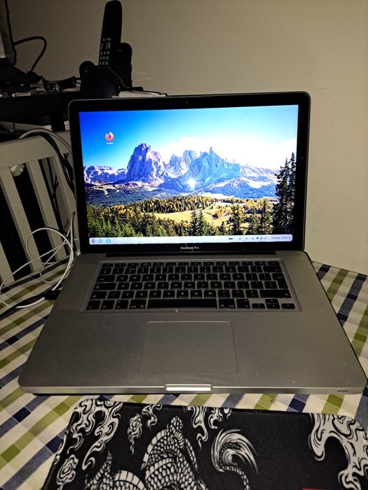 portátil da Apple MacBook pro de 15 .6 polegadas i