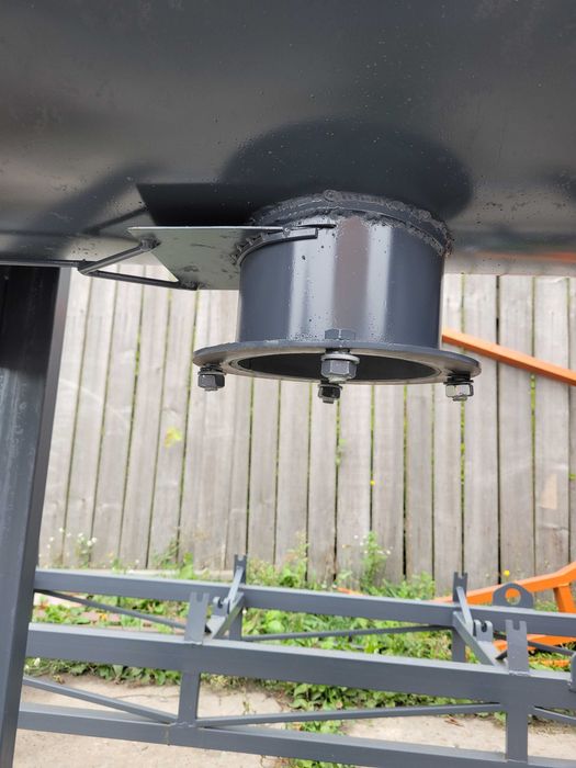 Шнековый смеситель, кормосмеситель, смешиватель комбикормов