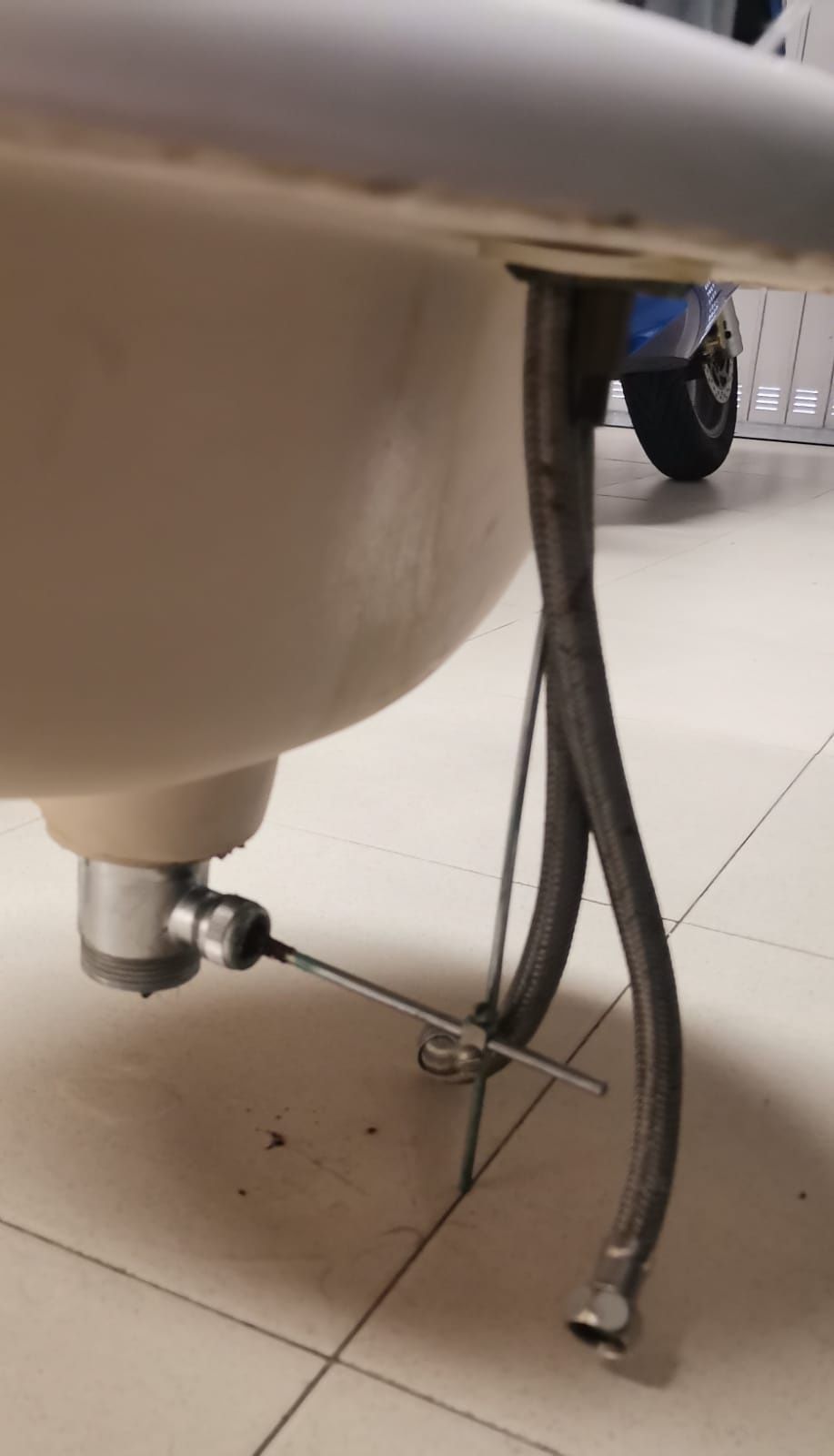 Lavatorio beige encastrar