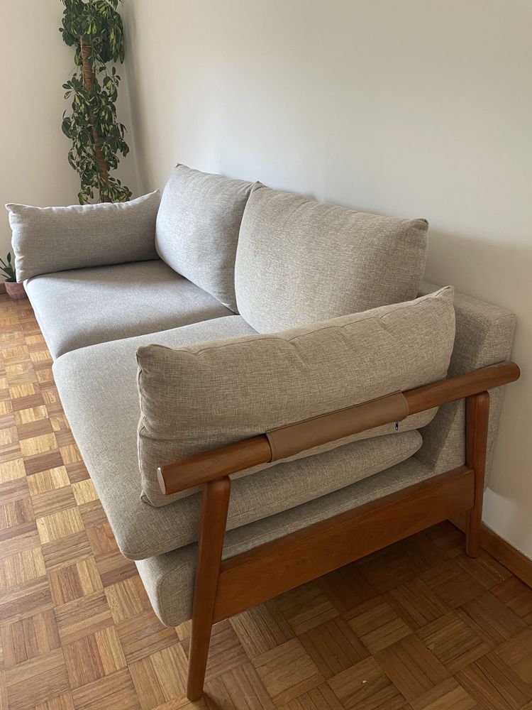 Sofa Astrid bege e madeira 3 lugares
