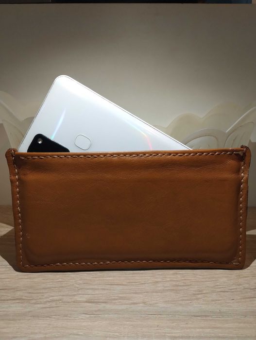 skórzane etui na telefon