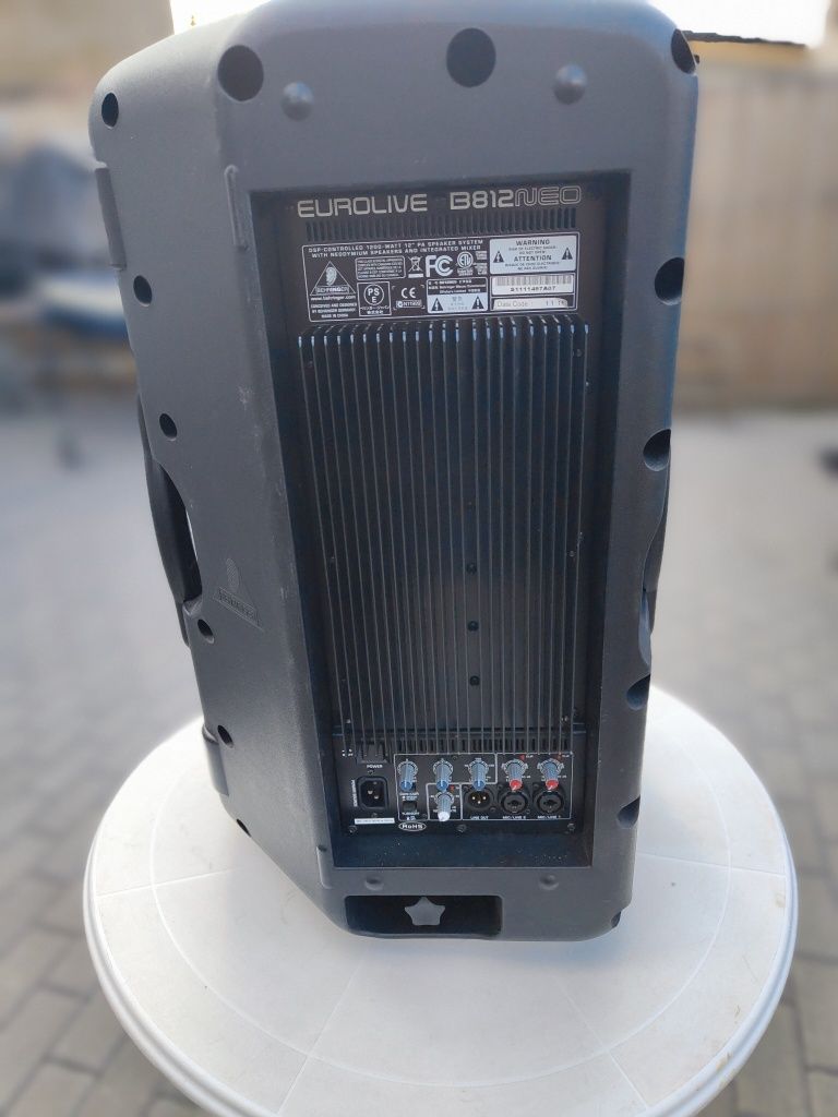 Kolumna akt Behringer Eurolive B812NEO – 1260 W + ORYGINALNY POKROWIEC
