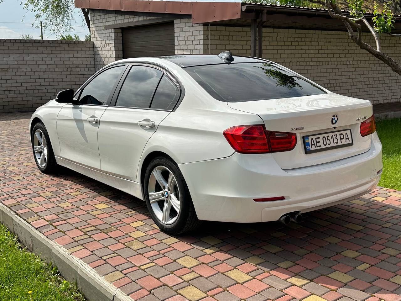 Продам BMW F30 328i