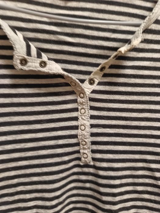 Damska bluzka na długi rękaw  w paski