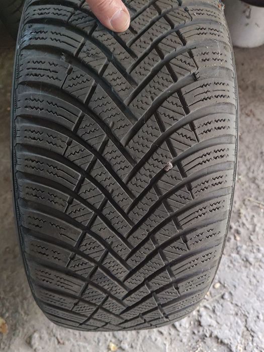 Зимняя резина R17, 225/50