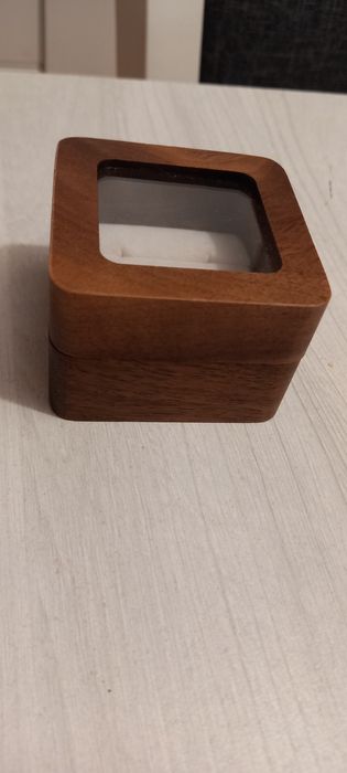 Drewniane pudełko na obrączki