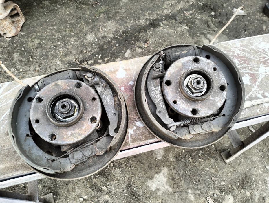 Ступиці ВАЗ 2109 08 099 задні 2115