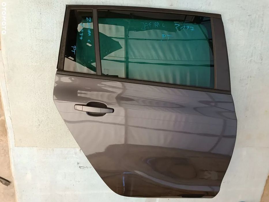 z177 drzwi prawy tył prawe tylne opel zafira c
