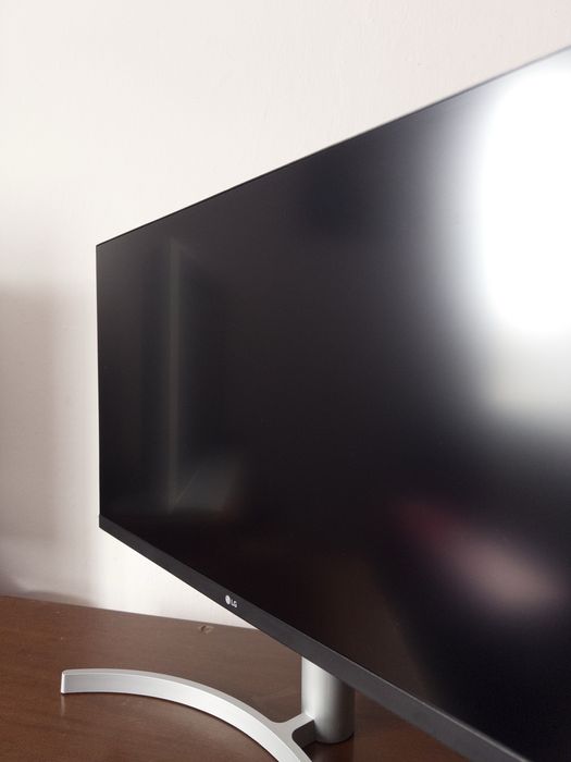 4К монітор 27" LG UltraFine 27UL650-W