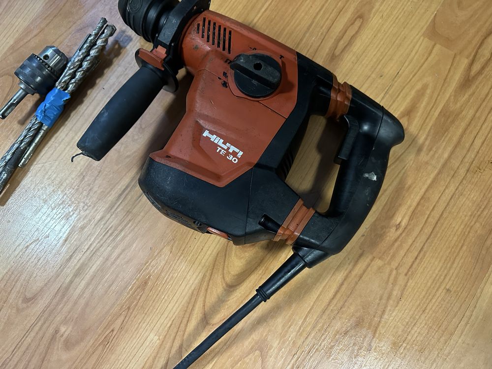 Młotowiertarka Hilti Te30 AVR-ATC Zestaw Dłuta