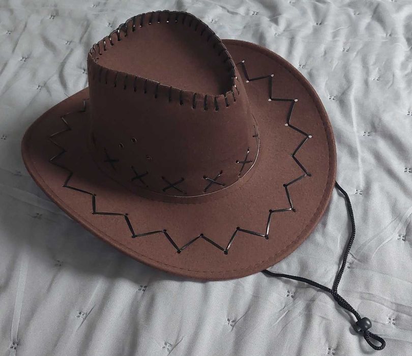 Kapelusz kowboja brązowy