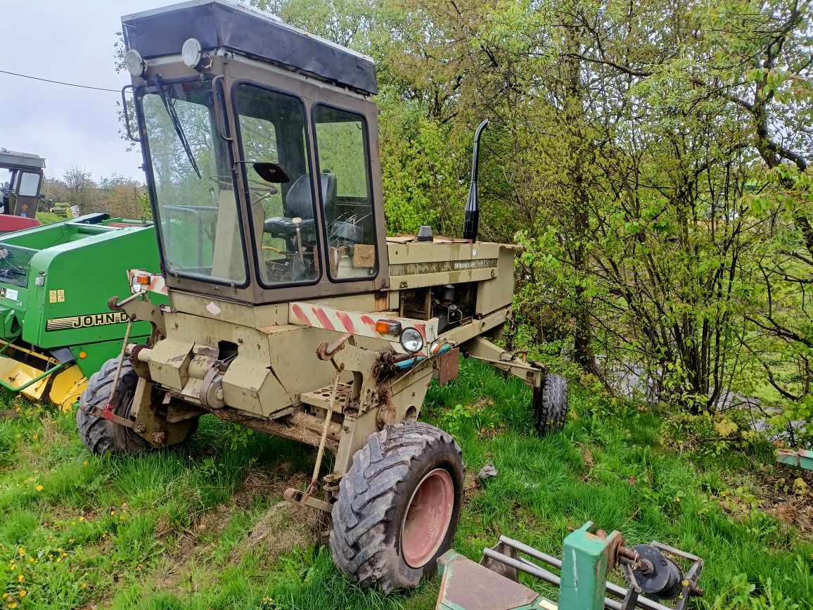 Pokosówka e 303 z hederem i obracarko grabiarką