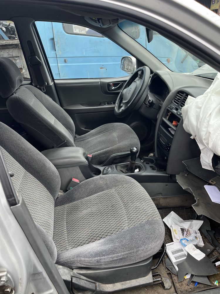 Разборка запчасти шрот Hyundai Santa Fe 1 04г 2.0d