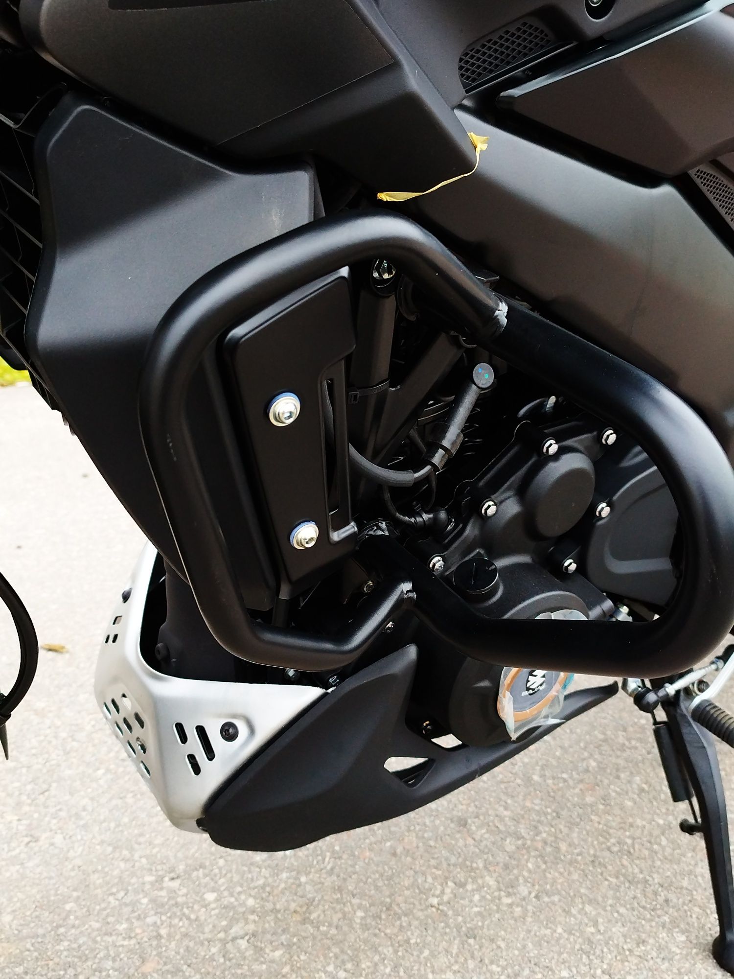 Мотоцикл Bajaj Dominar 400