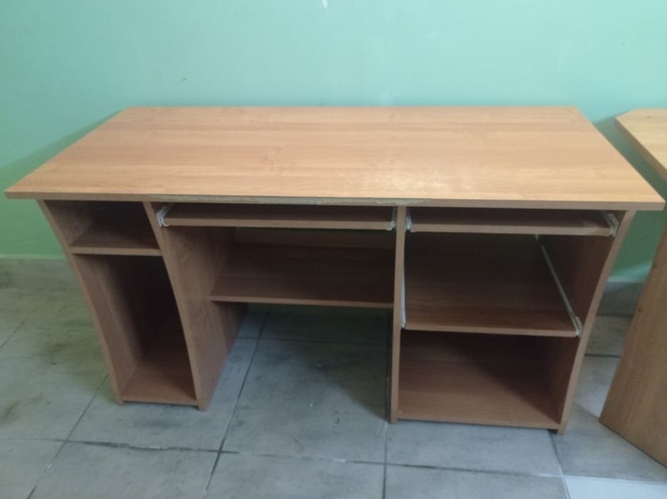 Biuro szkolne używane