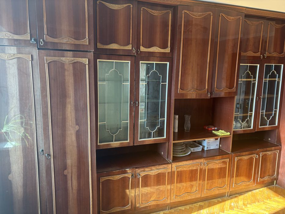 Стінка стара Безкоштовно