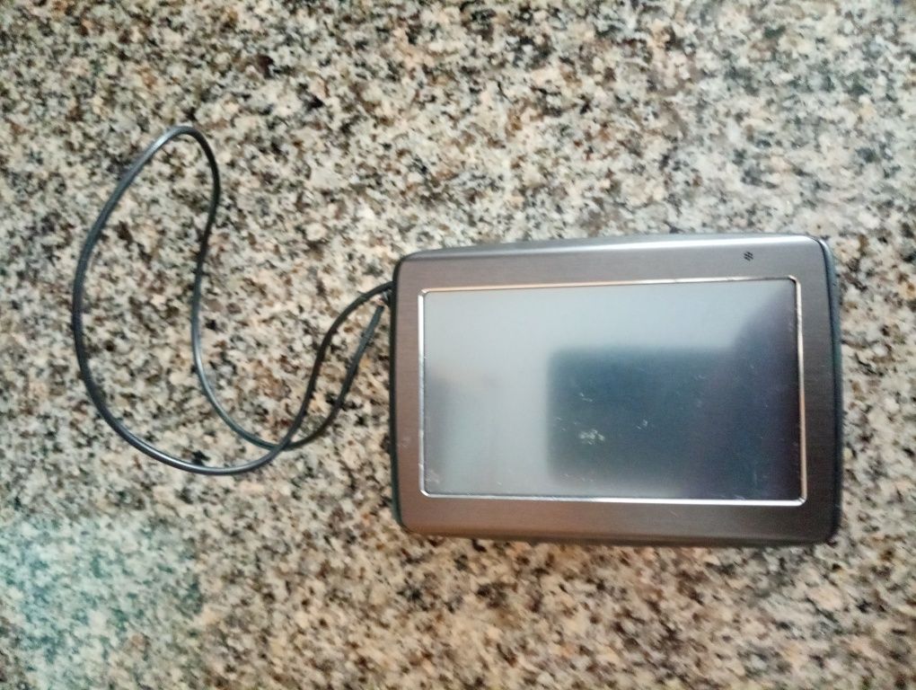 GPS TomTom com avaria