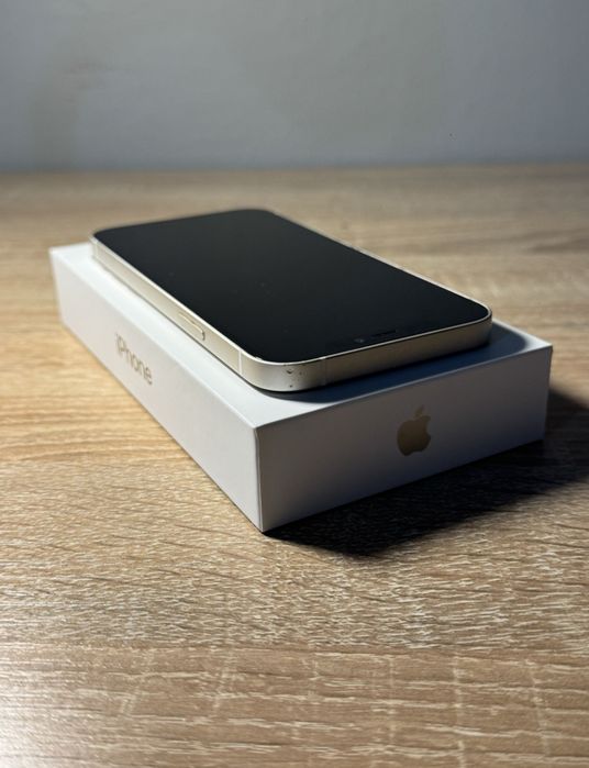 iPhone 12,kolor biały,128gb