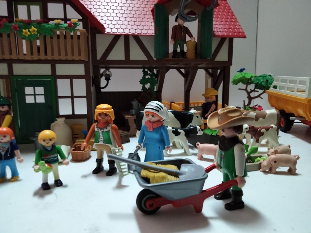 Playmobil gospodarstwo rolne z traktorem