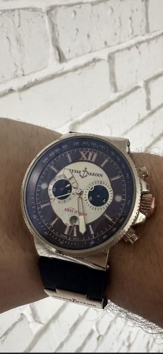 Годинник Ulysse Nardin