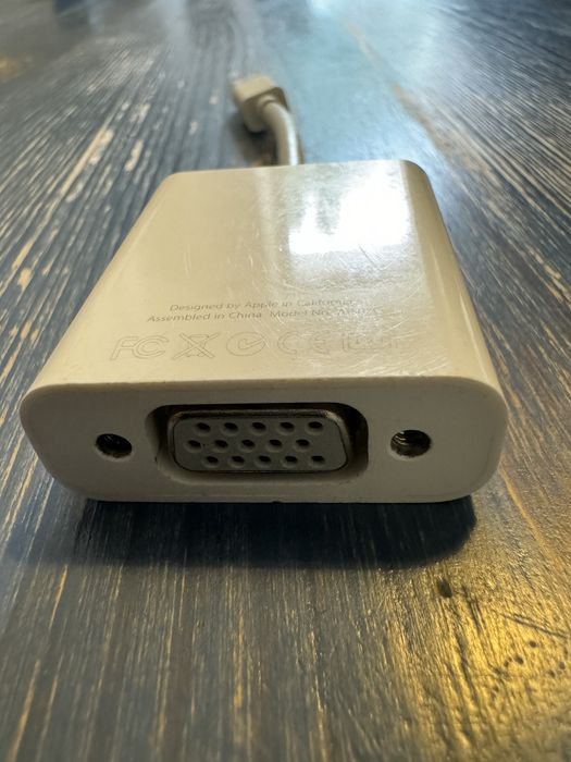 Apple A1307 przejściówka vga-mini display