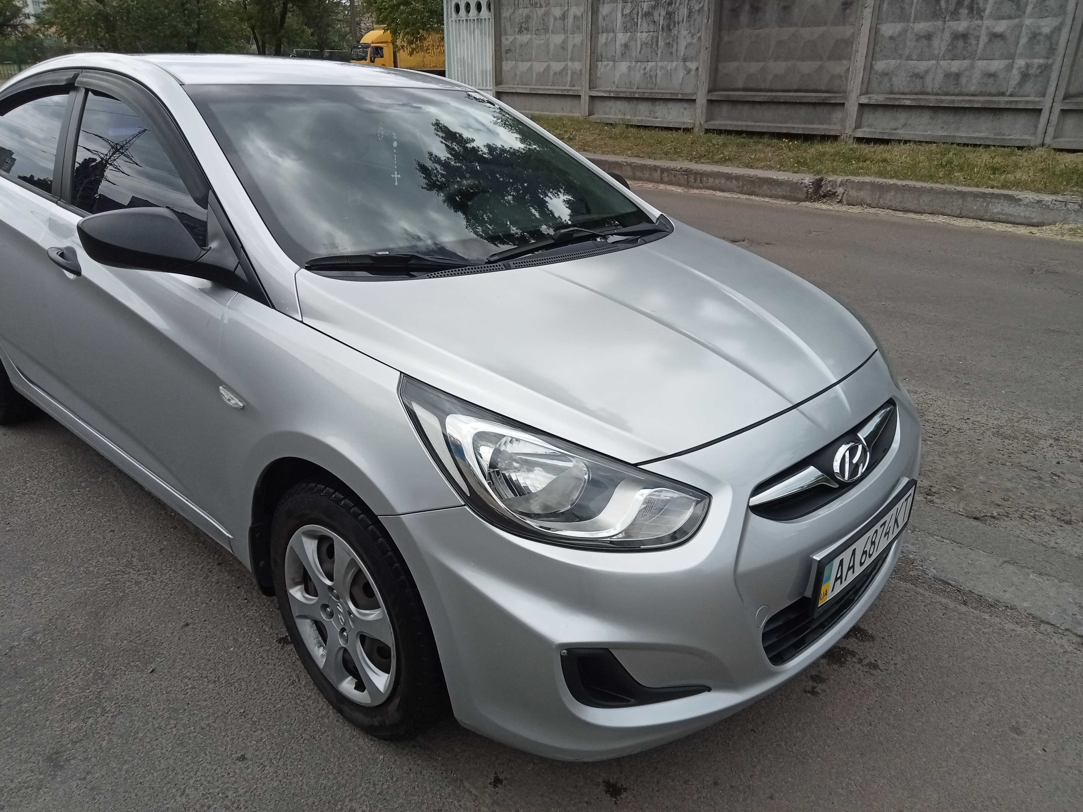 Продам авто HYUNDAI Accent