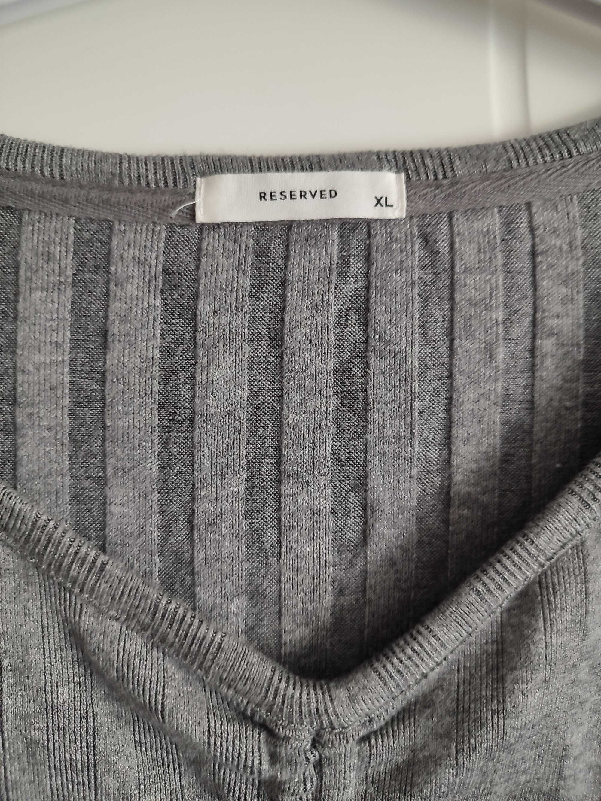 Reserved rozmiar XL sweterek bluzka