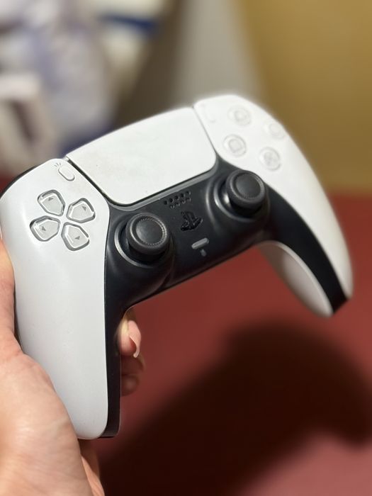 Продаємо PS 5 ідеальний стан