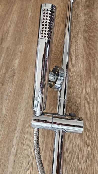 Conjunto de duche com torneira cromado