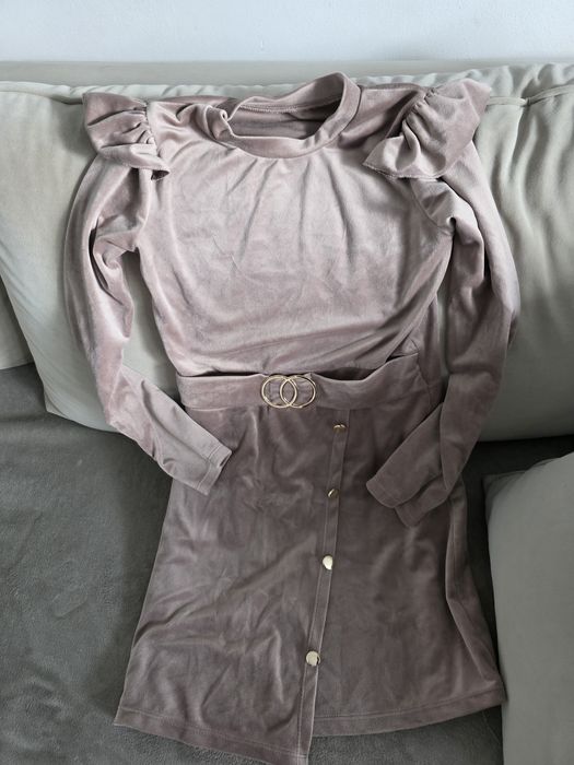 Welurowa sukienka 146-152cm