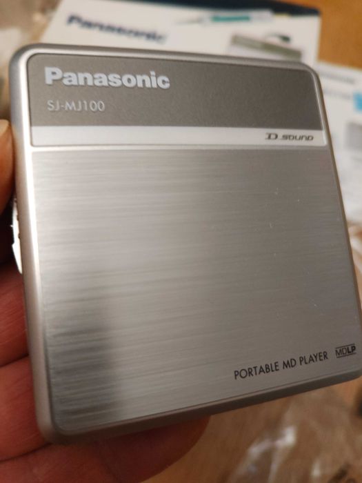 Panasonic SJ-MJ100-S. MiniDisk Player