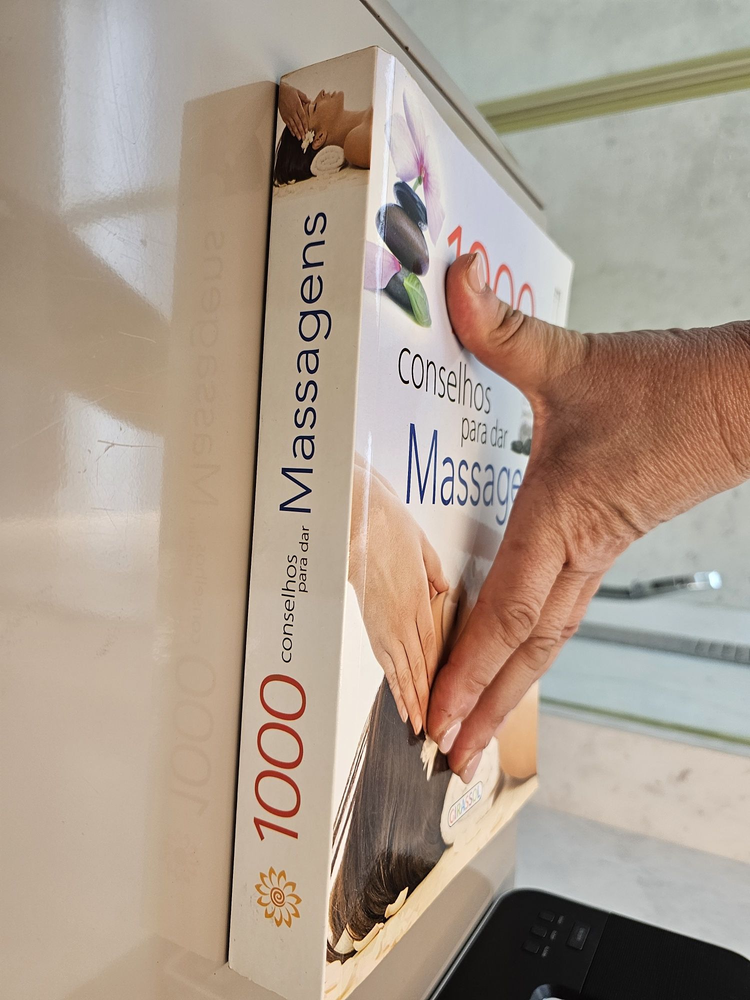 Livro 1000 conselhos para dar massagens