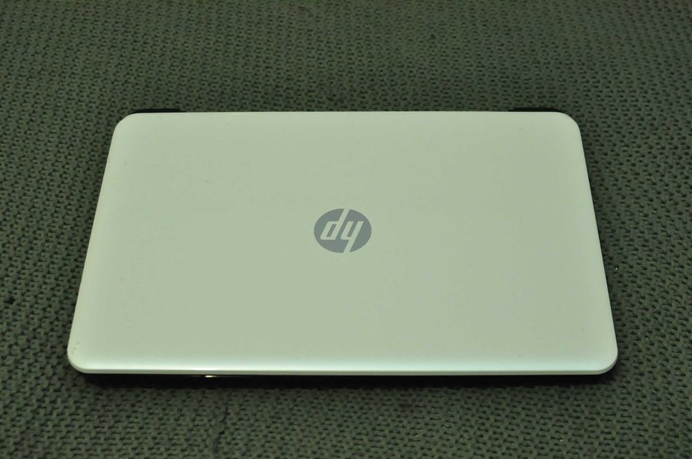 Игровой  ноутбук HP 15  (Core i3 /4Gb/500Gb/video 2Gb)